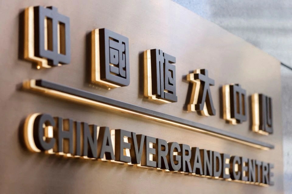 Chinese property developer Evergrande suspends trading in Hong Kong